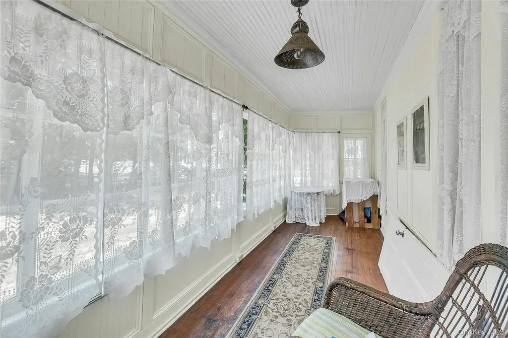 430 Montauk Highway East Moriches NY 11940