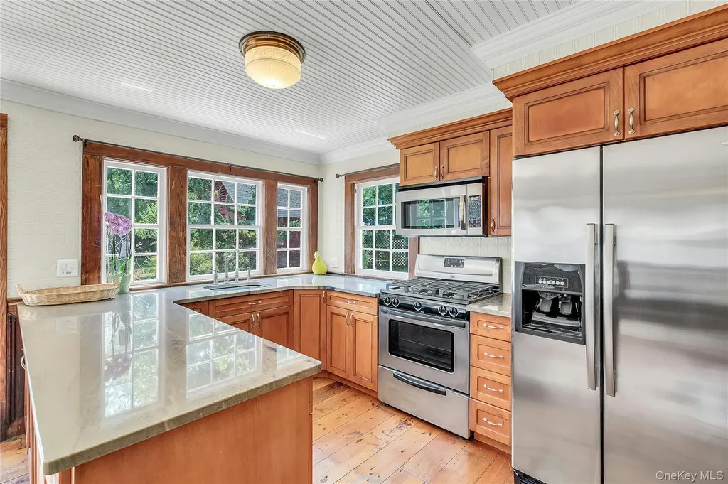 430 Montauk Highway East Moriches NY 11940