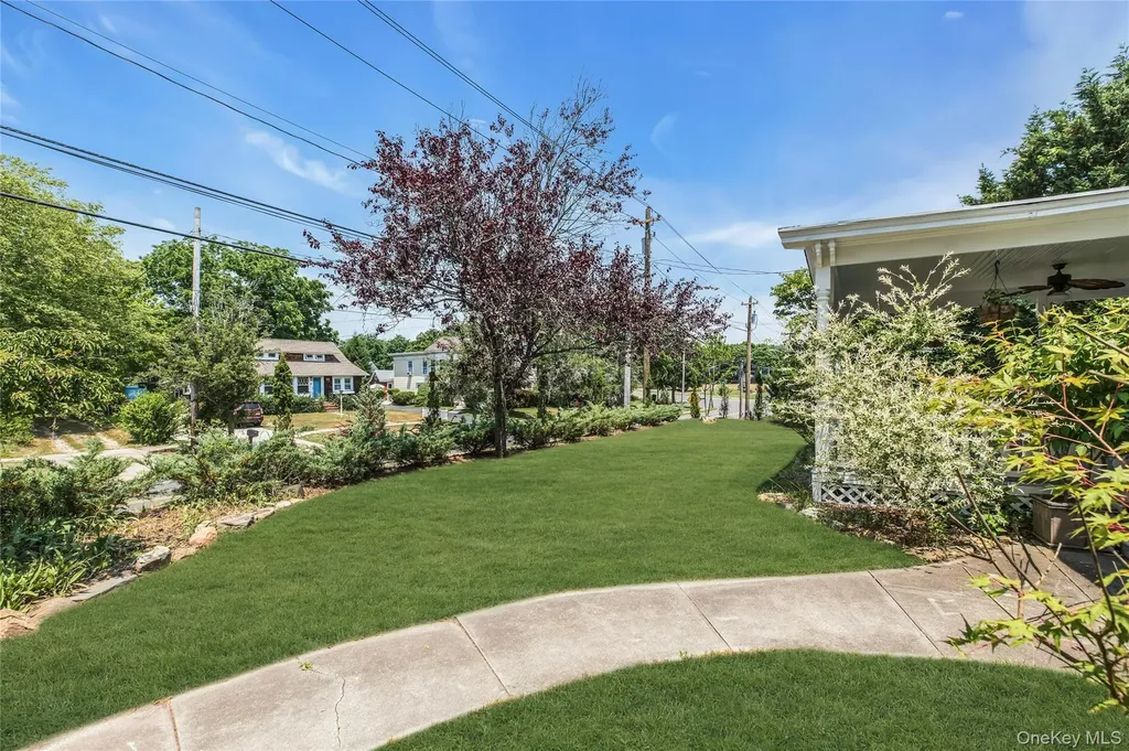 430 Montauk Highway East Moriches NY 11940