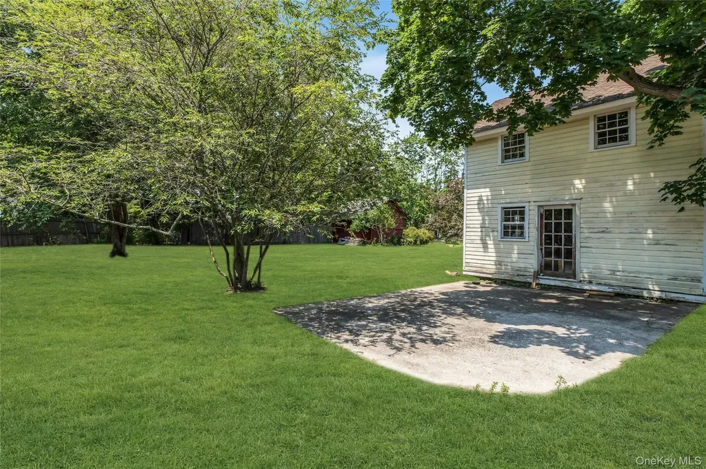 430 Montauk Highway East Moriches NY 11940