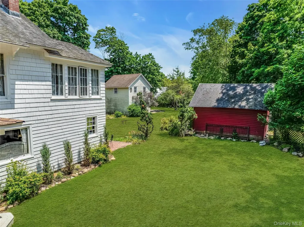 430 Montauk Highway East Moriches NY 11940