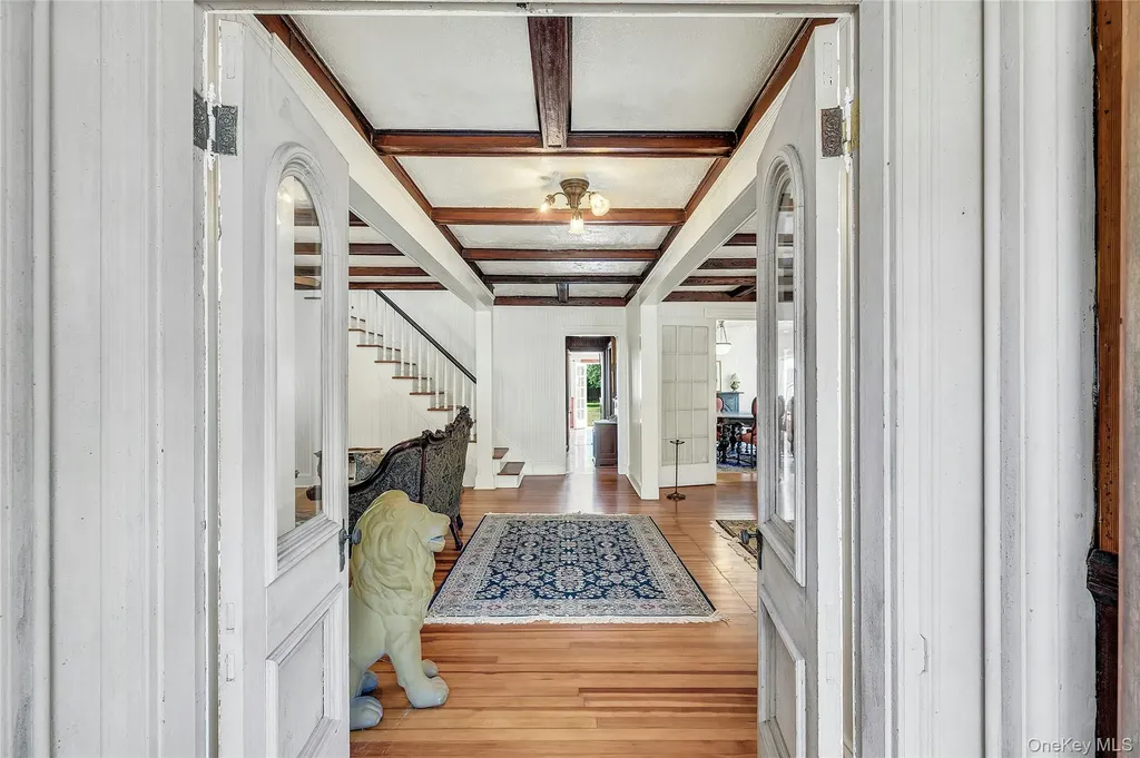 430 Montauk Highway East Moriches NY 11940