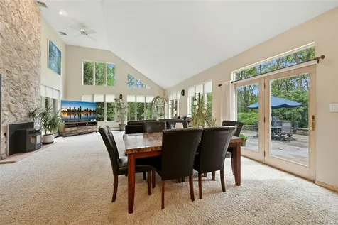 18 Nicole Court Manorville NY 11949