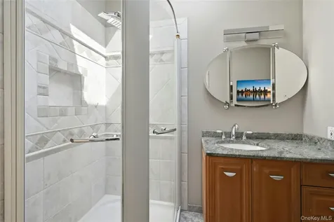 18 Nicole Court Manorville NY 11949