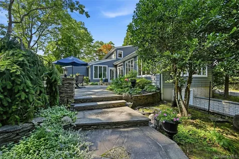 18 Nicole Court Manorville NY 11949