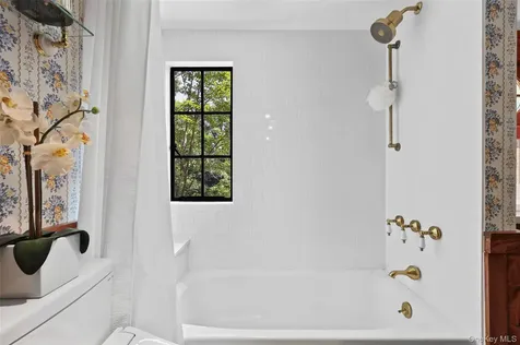 220 Mill River Road Chappaqua NY 10514
