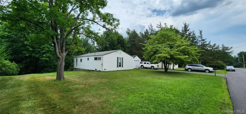 48 Gleason Boulevard Pleasant Valley NY 12569
