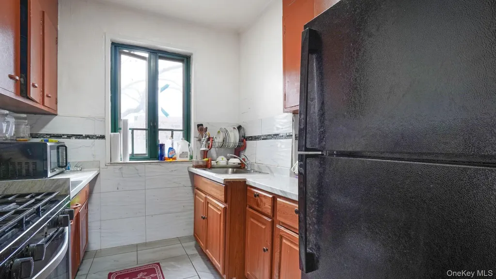 2049 Mcgraw Avenue Bronx NY 10462