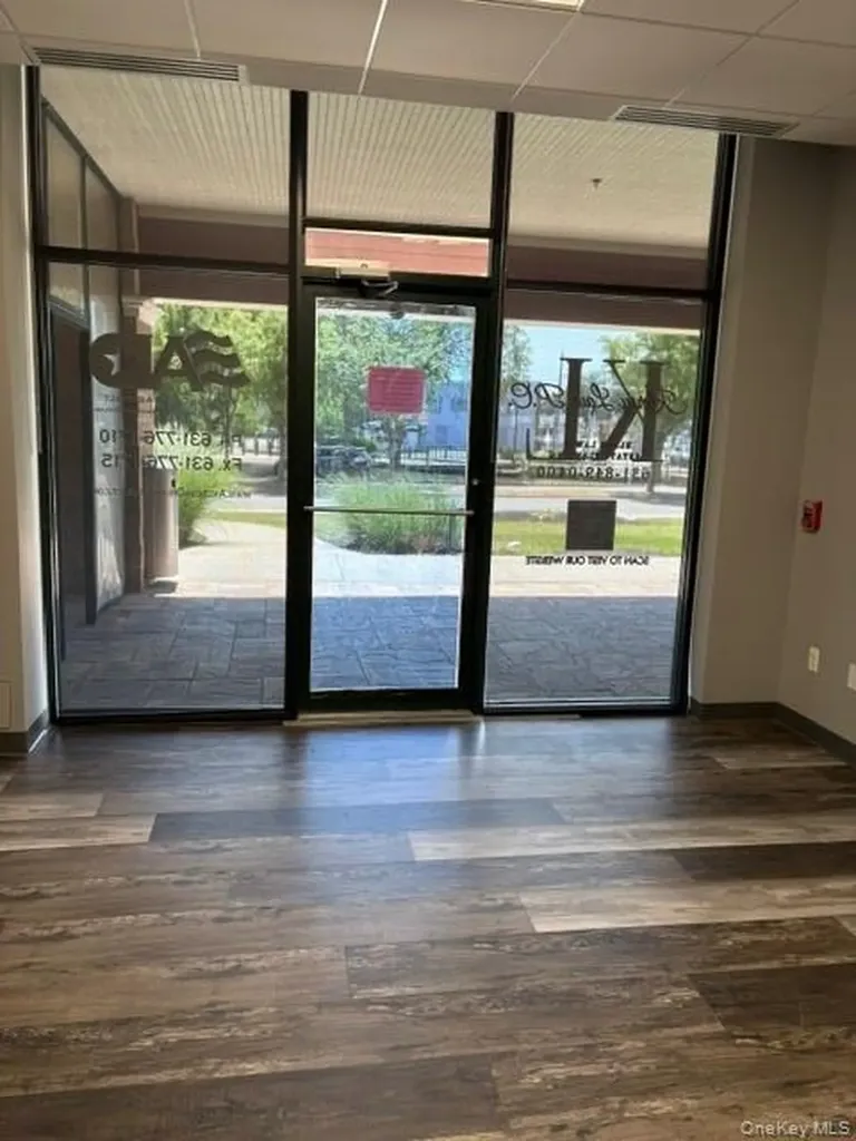 40 Peconic Avenue Riverhead NY 11901