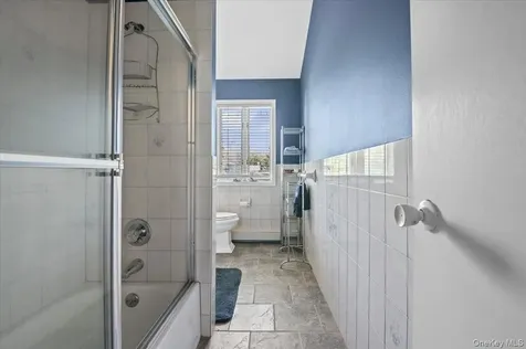 13 N Peach Street Bethpage NY 11714