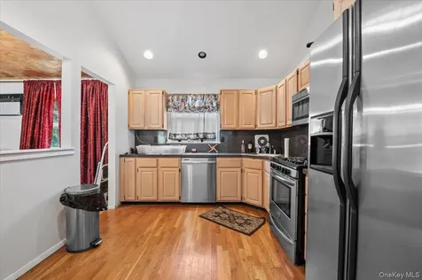 13 N Peach Street Bethpage NY 11714