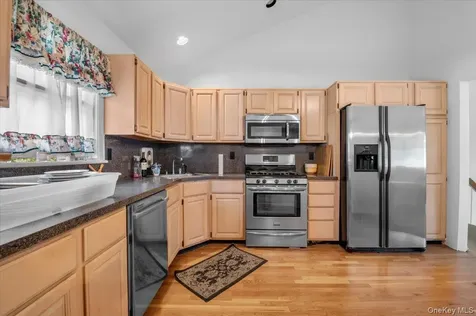 13 N Peach Street Bethpage NY 11714