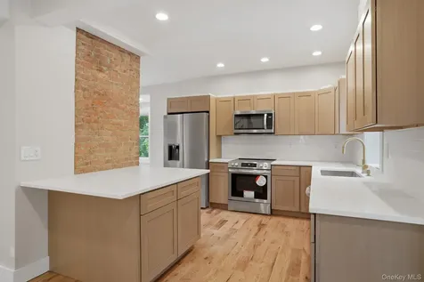 10 Robinson Street Beacon NY 12508