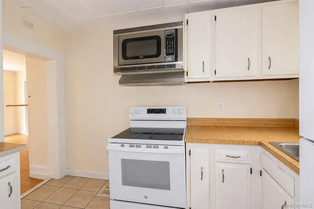 17 Clove Road Salisbury Mills NY 12577