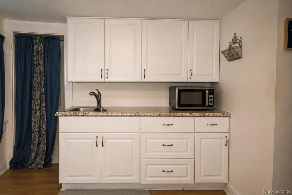17 Clove Road Salisbury Mills NY 12577