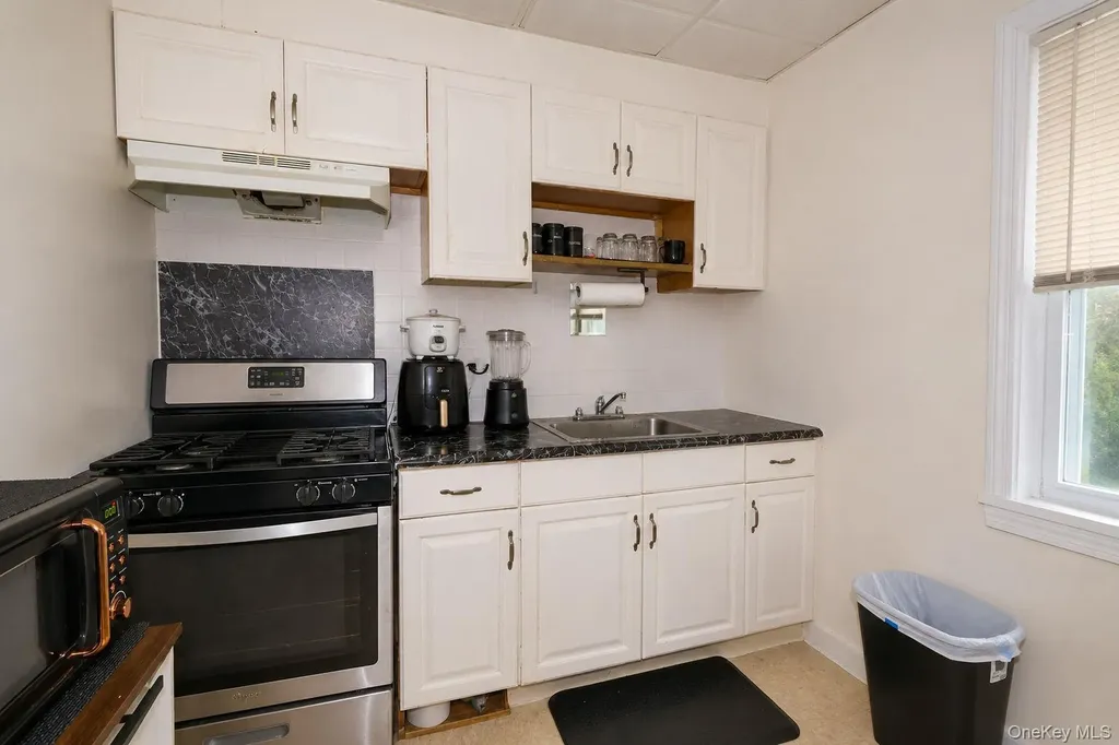 17 Clove Road Salisbury Mills NY 12577