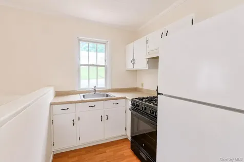 17 Clove Road Salisbury Mills NY 12577
