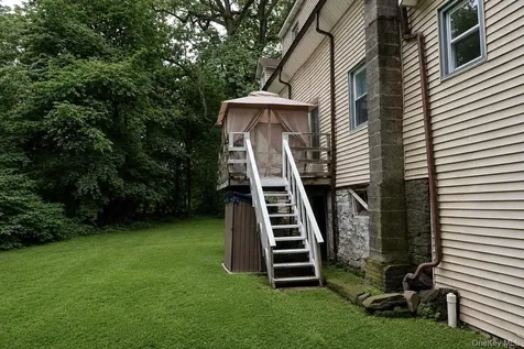 17 Clove Road Salisbury Mills NY 12577