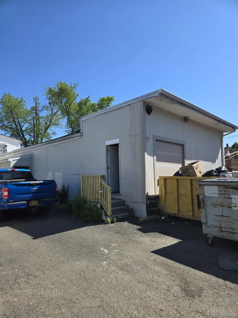 747 W Nyack Road West Nyack NY 10994