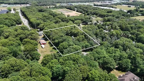 74 John Lane Manorville NY 11949