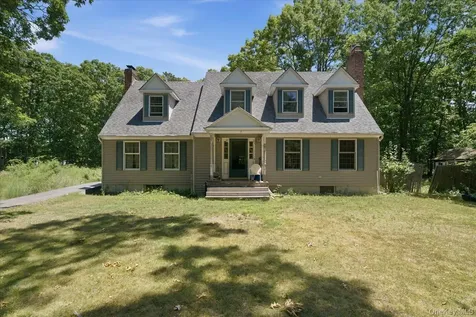 74 John Lane Manorville NY 11949