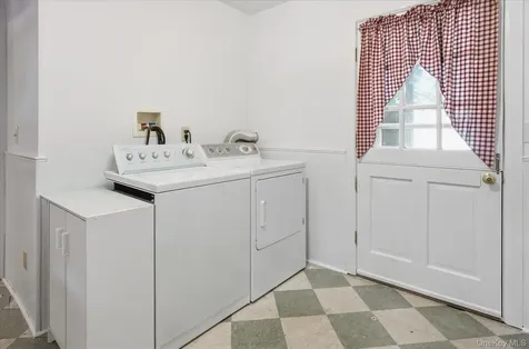 74 John Lane Manorville NY 11949