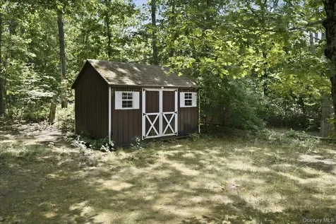 74 John Lane Manorville NY 11949