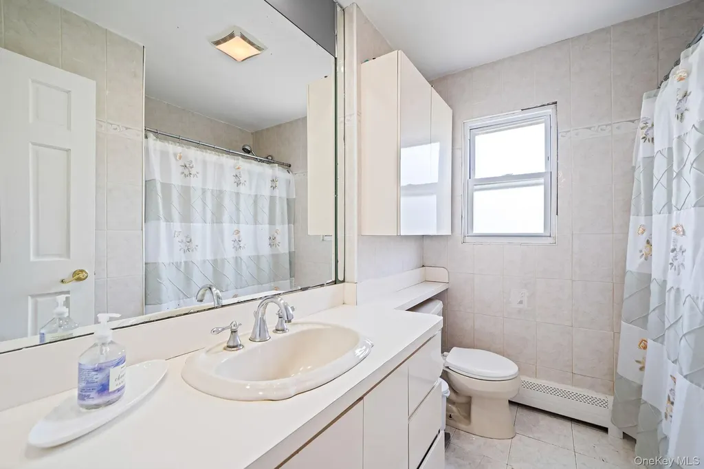 250 Church Street Freeport NY 11520