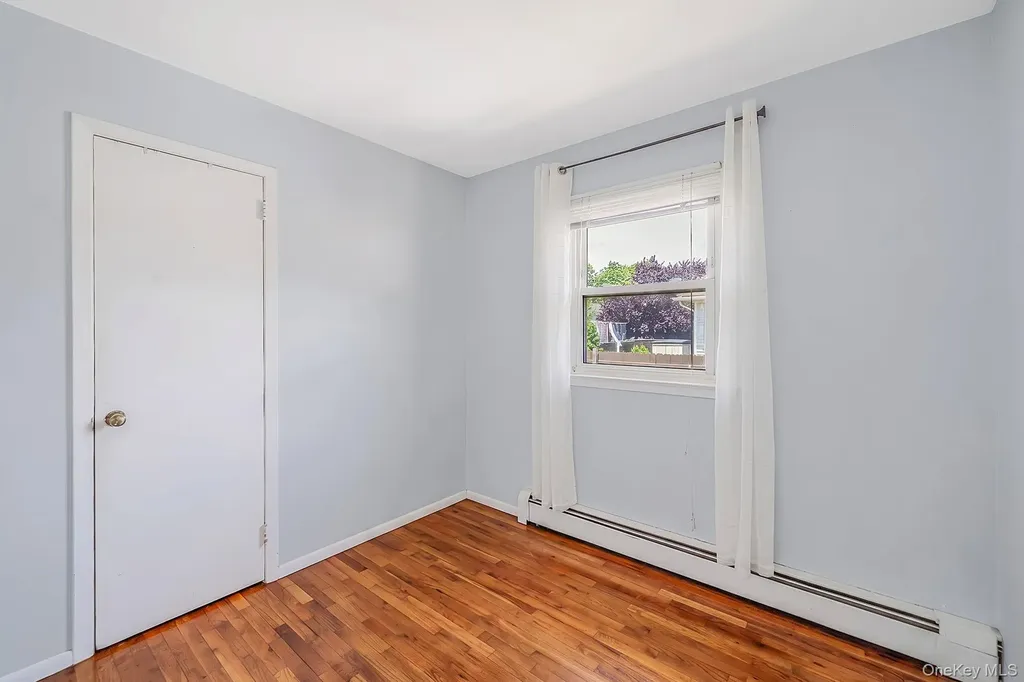 250 Church Street Freeport NY 11520