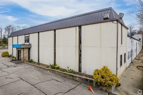 1 Alexander Place Glen Cove NY 11542