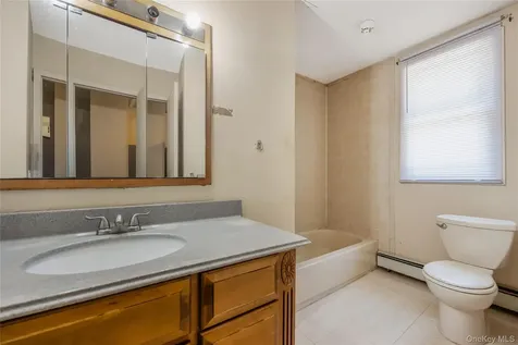 216 Woodbury Road Woodbury NY 11797