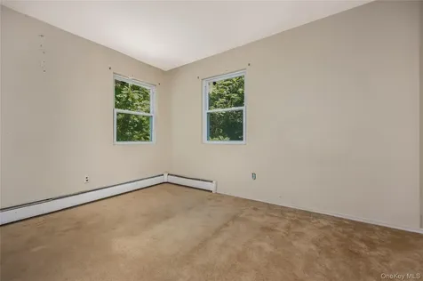 216 Woodbury Road Woodbury NY 11797