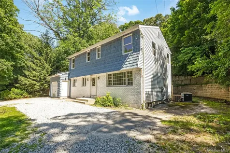 216 Woodbury Road Woodbury NY 11797