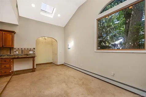216 Woodbury Road Woodbury NY 11797