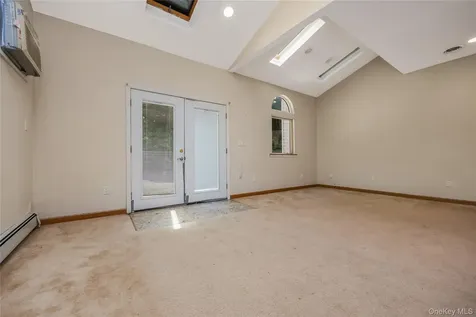 216 Woodbury Road Woodbury NY 11797