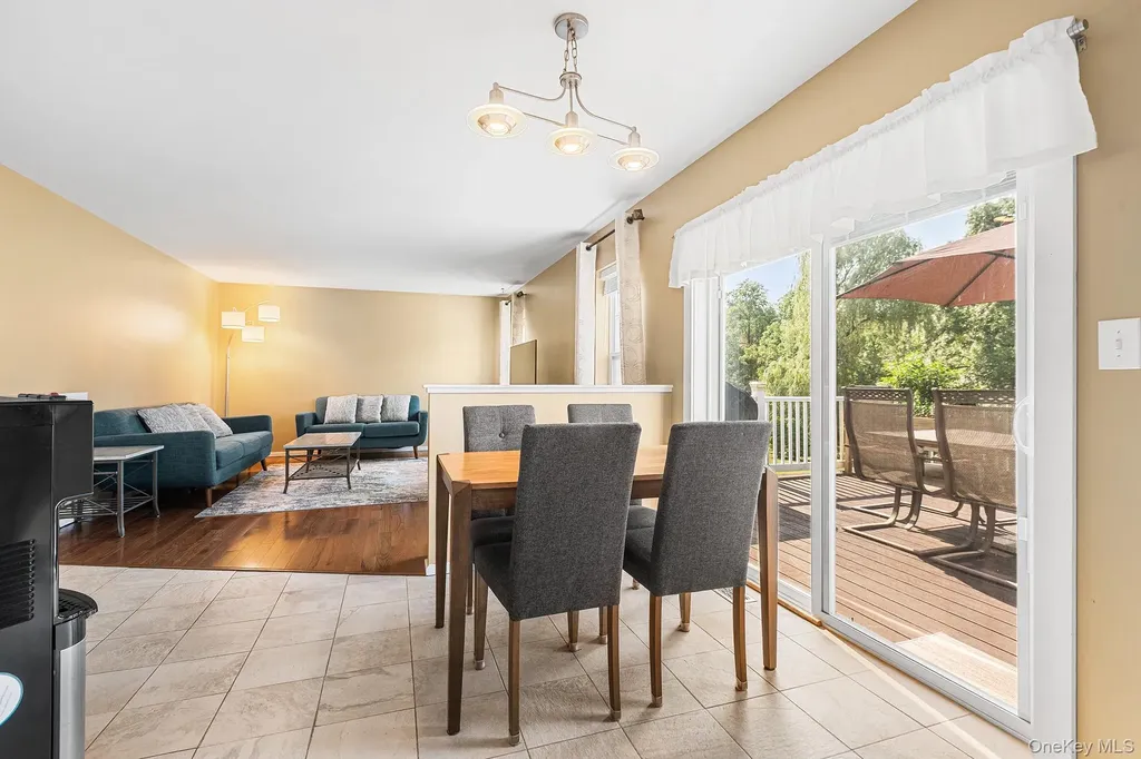 7 Woodfield Drive Washingtonville NY 10992