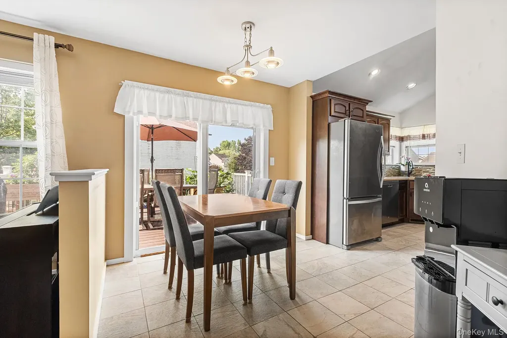 7 Woodfield Drive Washingtonville NY 10992