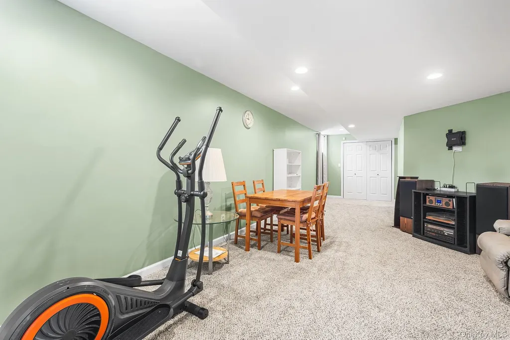 7 Woodfield Drive Washingtonville NY 10992
