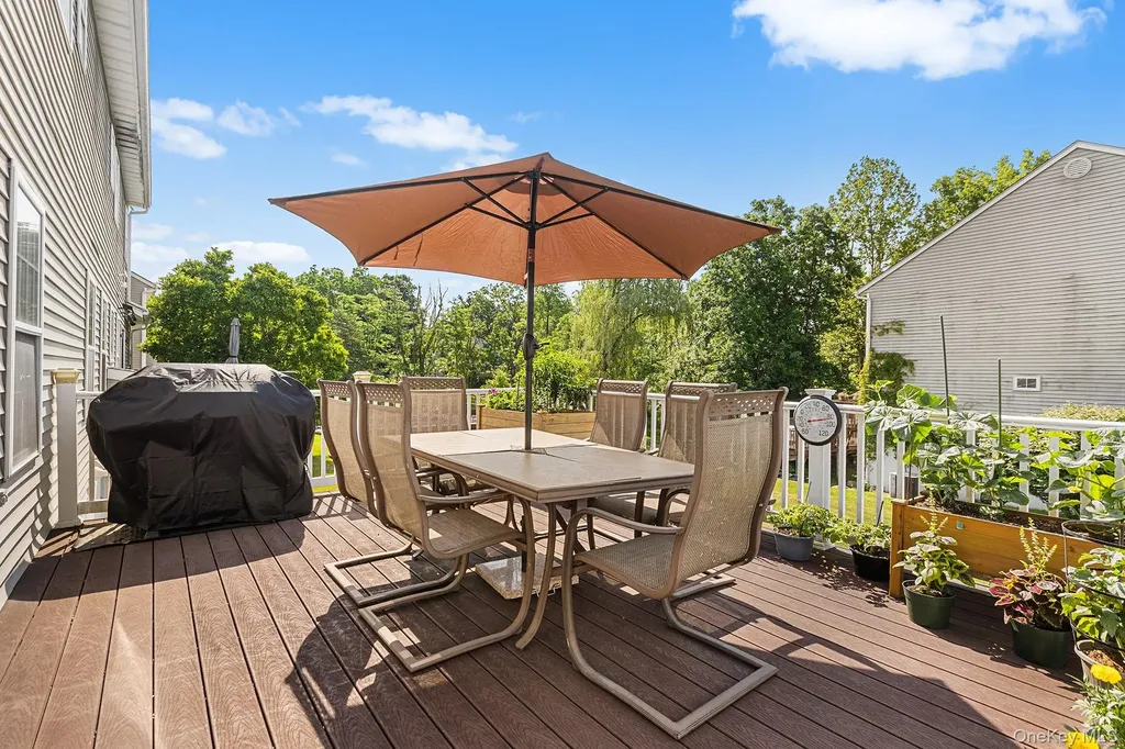 7 Woodfield Drive Washingtonville NY 10992