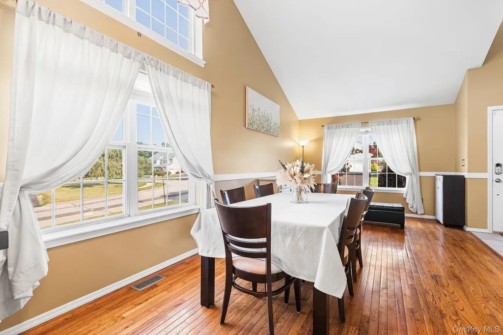 7 Woodfield Drive Washingtonville NY 10992