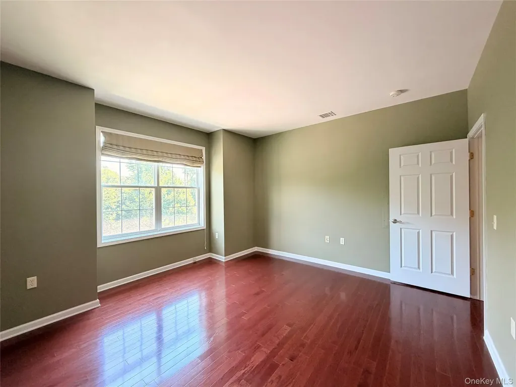 943 Tower Ridge Circle Middletown NY 10941