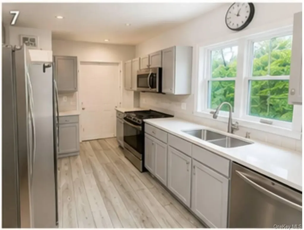 133 Royal Avenue Flanders NY 11901