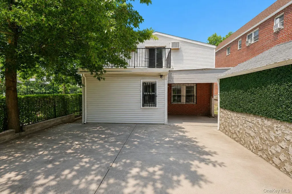 143-18 84th Avenue Briarwood NY 11435