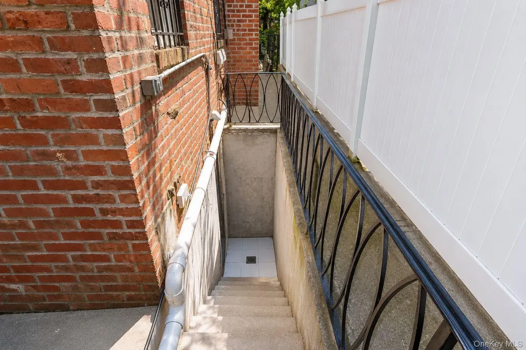 143-18 84th Avenue Briarwood NY 11435