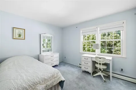 315 Laurel Lane Laurel Hollow NY 11791
