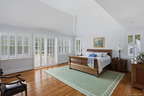 19 Cedarfield Lane Westhampton NY 11977