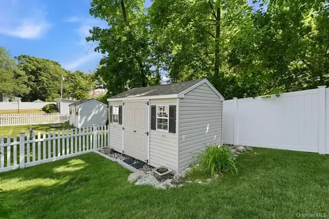 1660 Central Street Yorktown Heights NY 10598