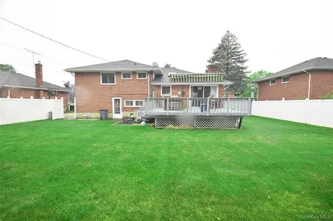 51 Whitman Avenue Syosset NY 11791