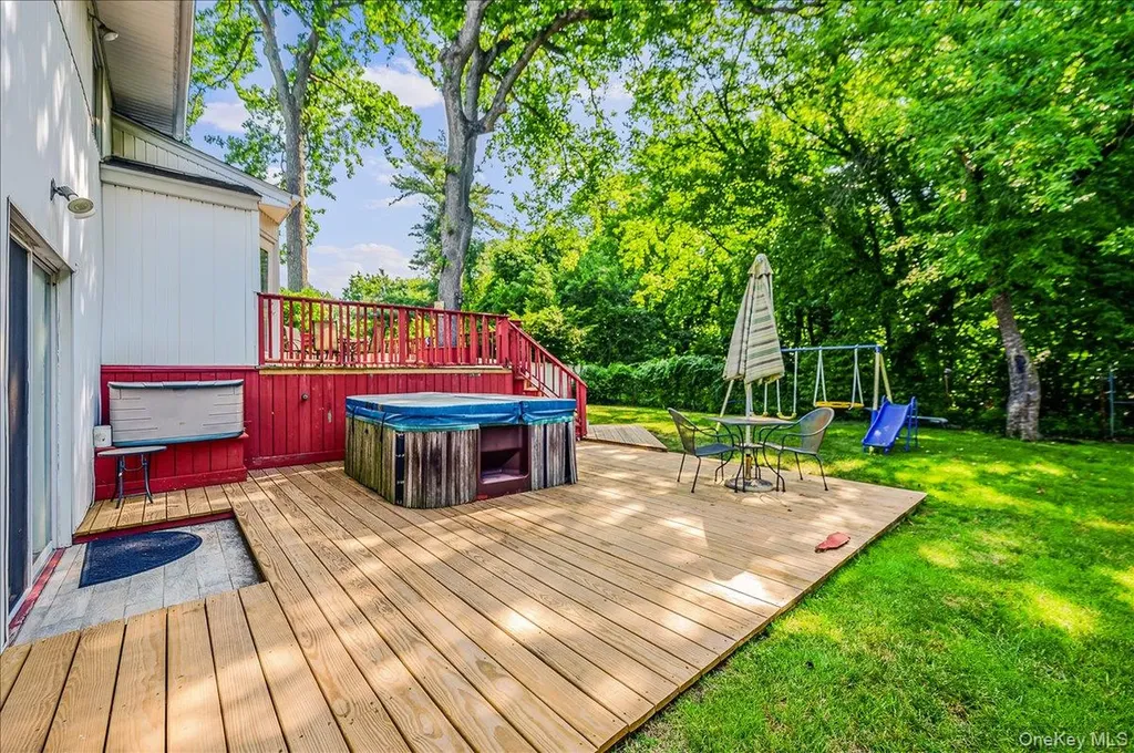 239 Hungry Harbor Road North Woodmere NY 11581