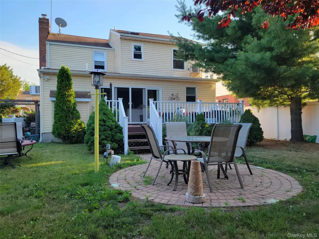 152 Norfeld Boulevard Elmont NY 11003